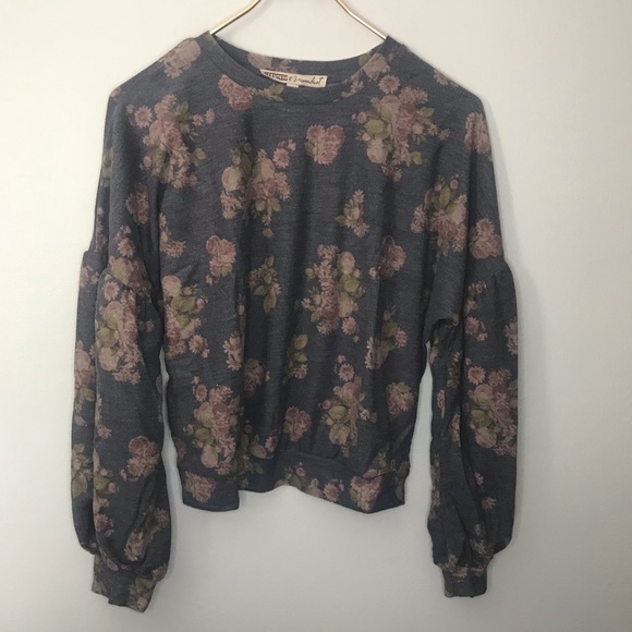 NWT Gypsies & Moondust Floral Puffed Sleeved Top - Picture 5 of 7